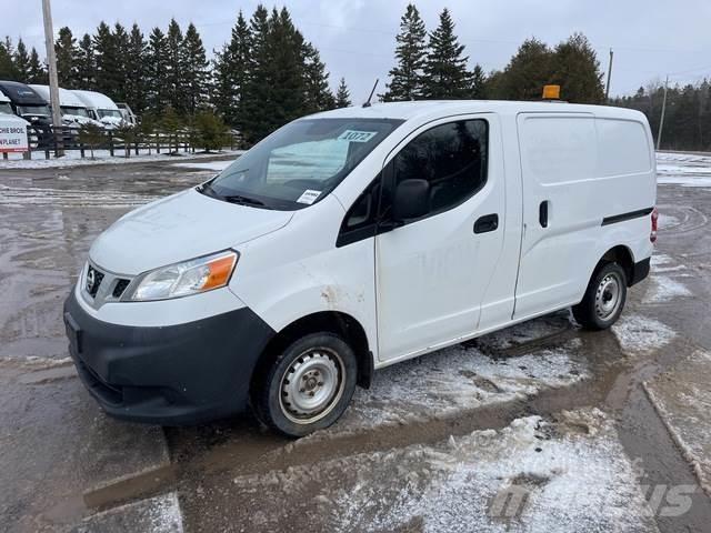 Nissan NV200 Utilitara