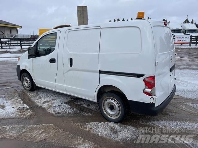Nissan NV200 Utilitara