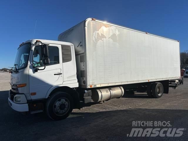 Nissan UD2600 Autocamioane