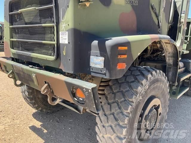 Oshkosh AMK23A1 Autocamioane