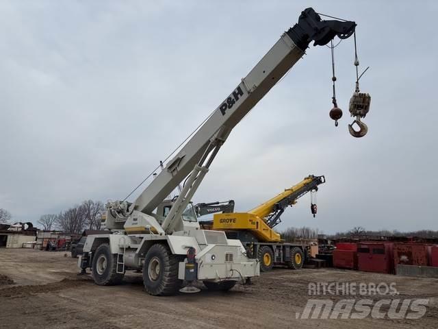 P&H CN150 Macara teren accidentat