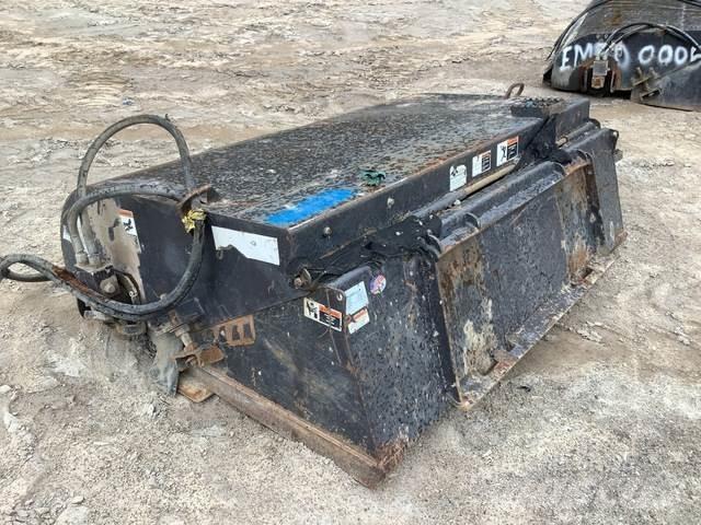 PALADIN D32C8 Utilaje construcții - Altele