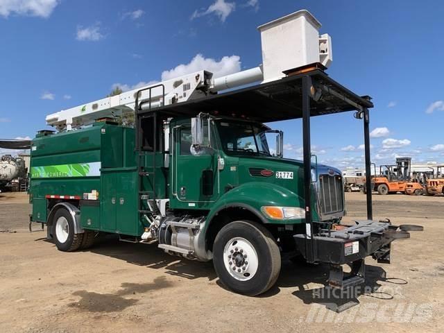 Peterbilt  Platforme aeriene montate pe camion