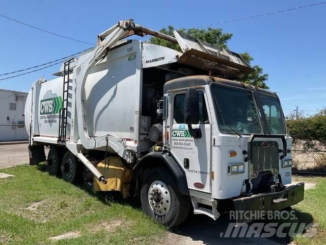 Peterbilt 320 Camion de deseuri
