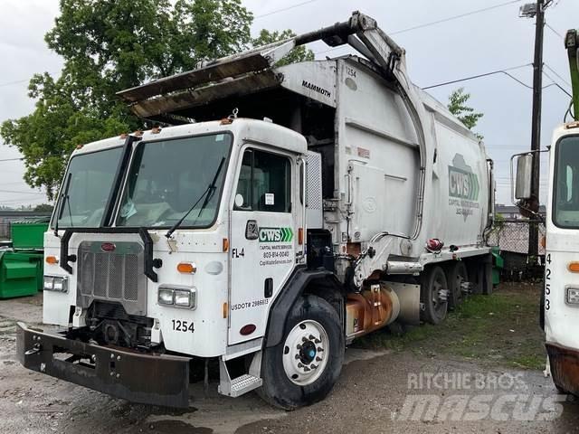 Peterbilt 320 Camion de deseuri