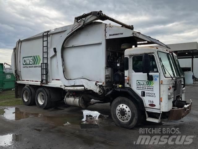 Peterbilt 320 Camion de deseuri