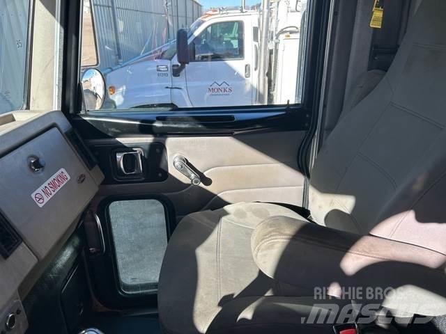 Peterbilt 335 Cisterne