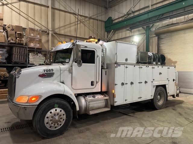 Peterbilt 335 Municipal/vehicul cu uz general