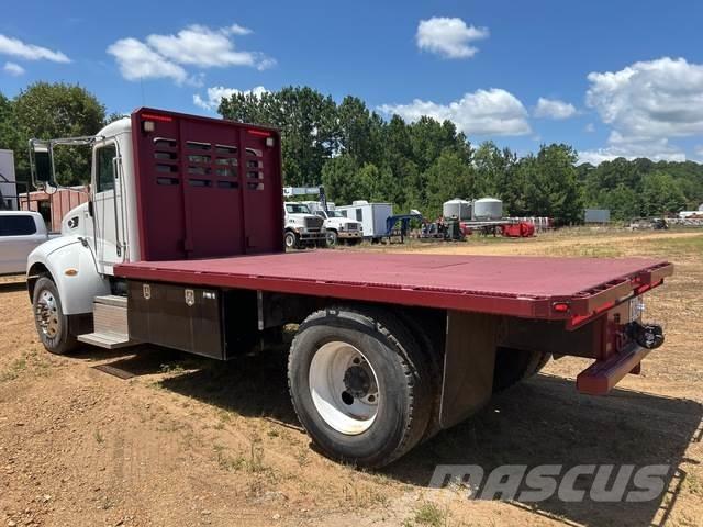 Peterbilt 337 Camioane platforma/prelata