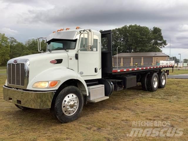 Peterbilt 348 Camion cu incarcator