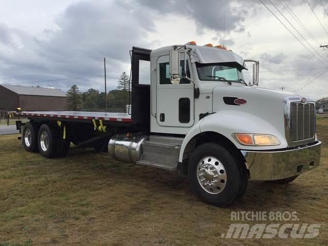 Peterbilt 348 Camion cu incarcator