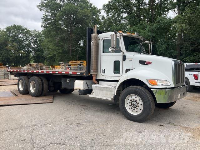 Peterbilt 348 Camioane platforma/prelata