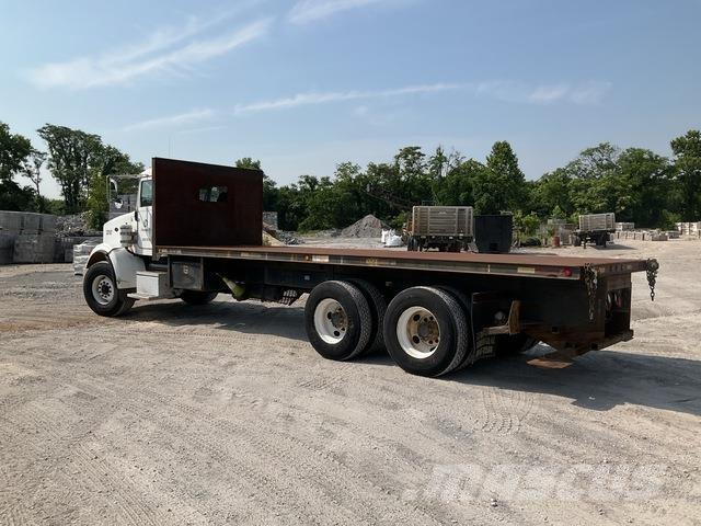 Peterbilt 357 Camioane platforma/prelata