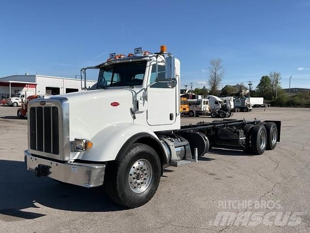 Peterbilt 365 Cabine si interior