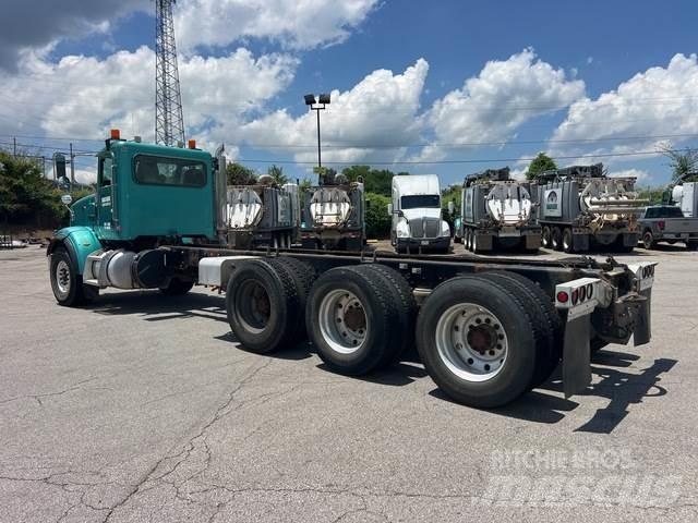 Peterbilt 365 Cabine si interior