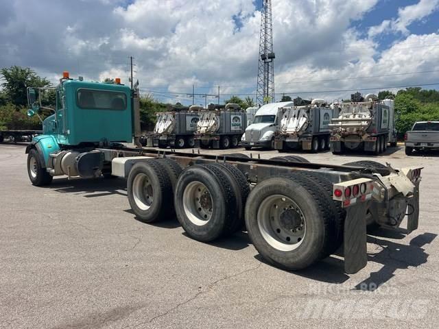 Peterbilt 365 Cabine si interior