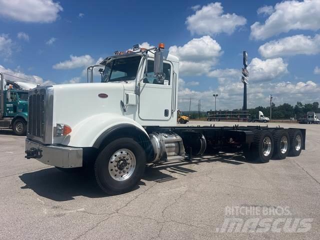 Peterbilt 365 Cabine si interior