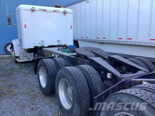 Peterbilt 365 Autotractoare