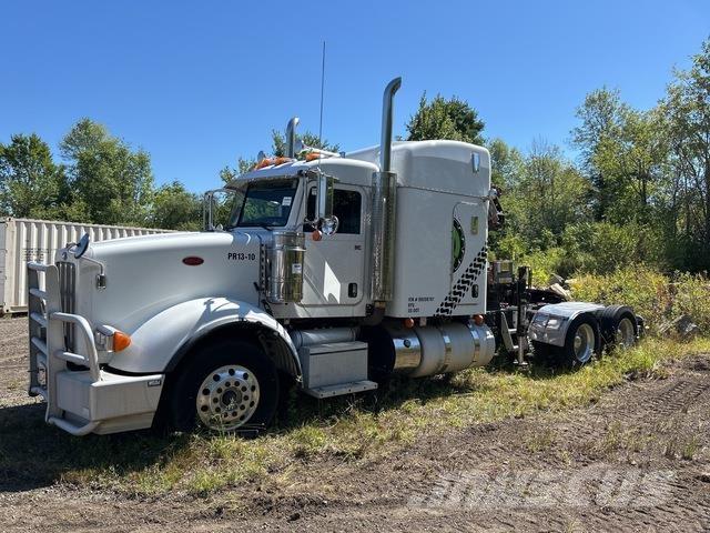 Peterbilt 367 Camioane cu macara