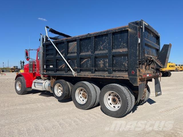 Peterbilt 367 Autobasculanta