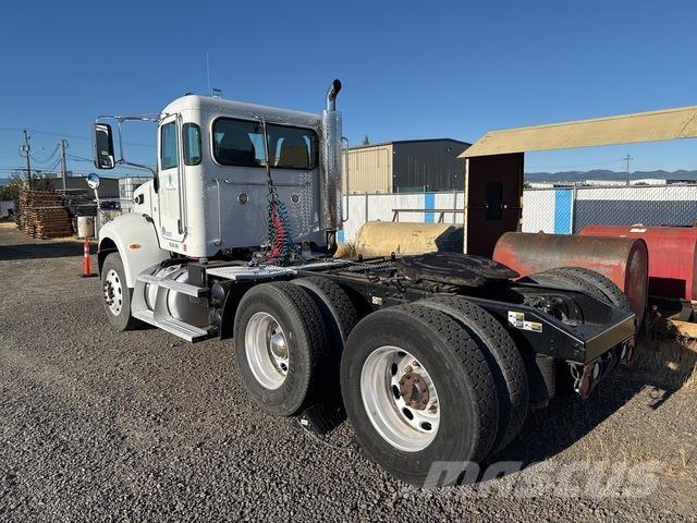 Peterbilt 382 Autotractoare