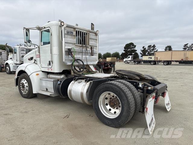 Peterbilt 384 Autotractoare