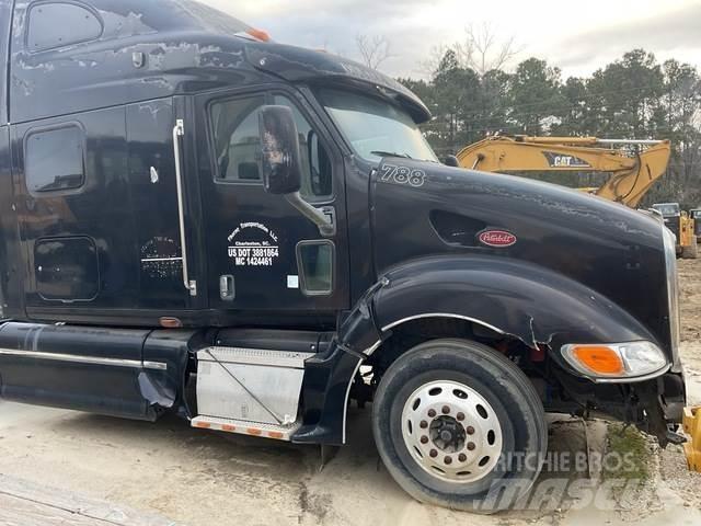 Peterbilt 387 Autotractoare