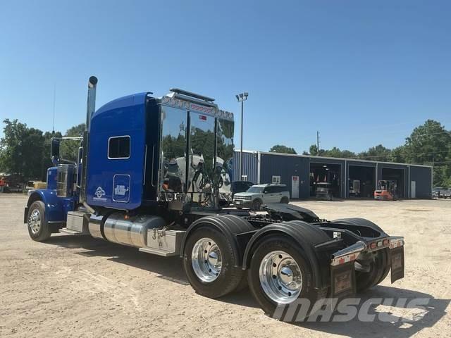 Peterbilt 389 Autotractoare