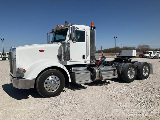 Peterbilt 567 Autotractoare