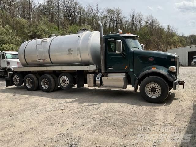 Peterbilt 567 Camion vidanje
