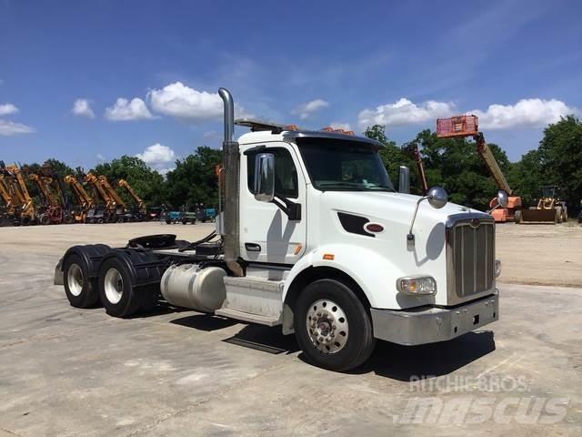 Peterbilt 567 Autotractoare