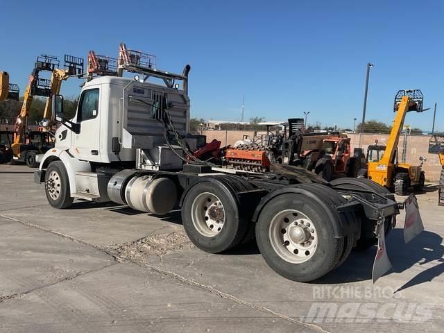 Peterbilt 567 Autotractoare