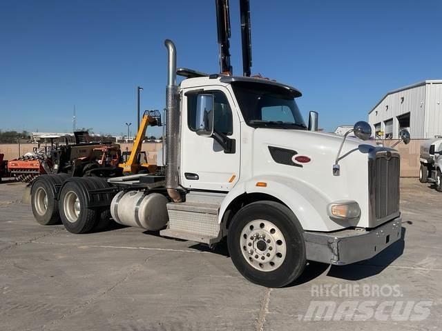 Peterbilt 567 Autotractoare