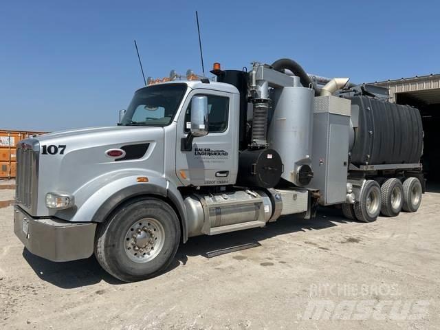 Peterbilt 567 Excavatoare pe șenile
