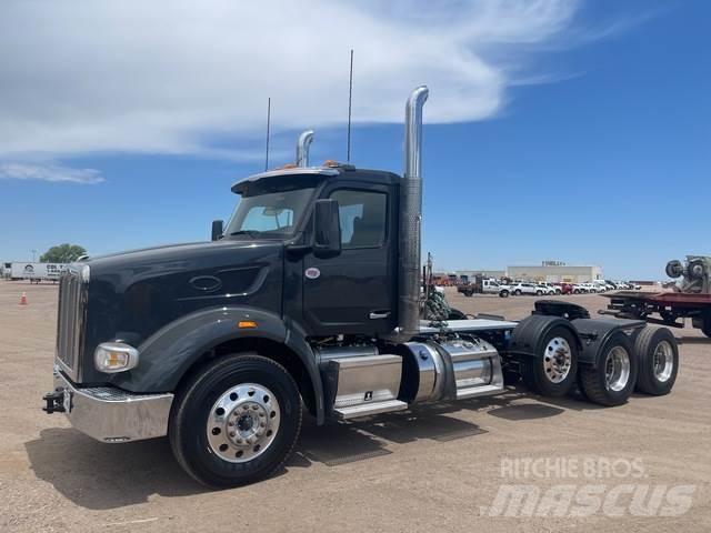 Peterbilt 567 Autotractoare
