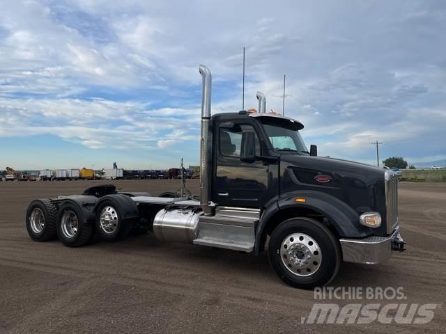 Peterbilt 567 Autotractoare