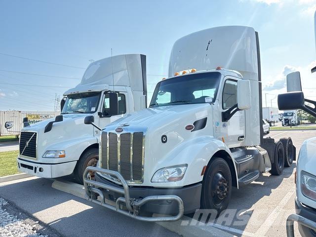Peterbilt 579 Autotractoare
