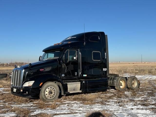 Peterbilt 587 Autotractoare