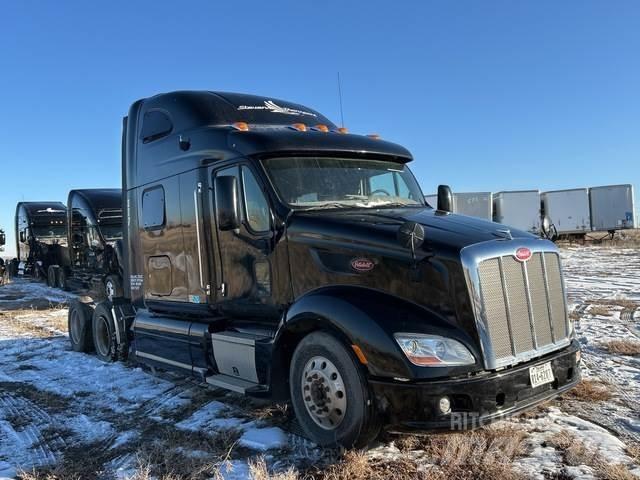 Peterbilt 587 Autotractoare