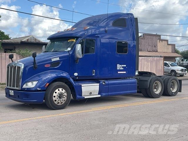 Peterbilt 587 Autotractoare