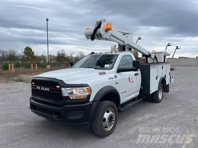 RAM 5500 Platforme aeriene montate pe camion