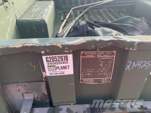  Raytheon M1101 Alte remorci