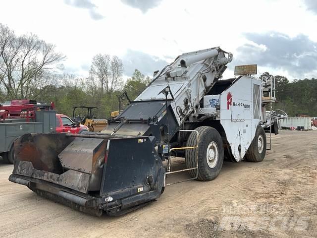Roadtec 2500E Vehicule de transport materiale