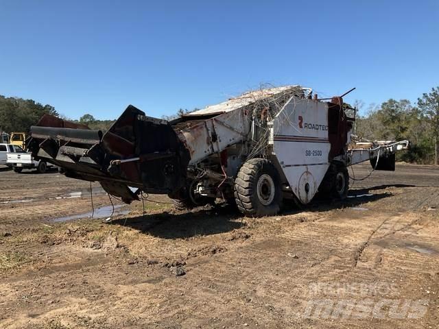 Roadtec SB2500 Vehicule de transport materiale