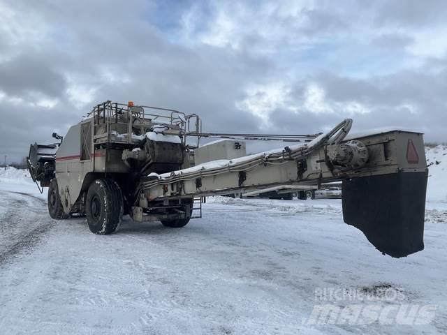 Roadtec SB2500D Vehicule de transport materiale