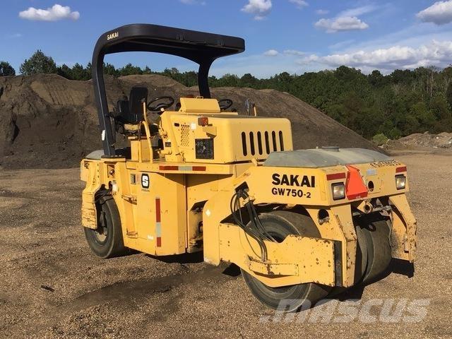Sakai GW750-2 Cilindri compactori cu roti