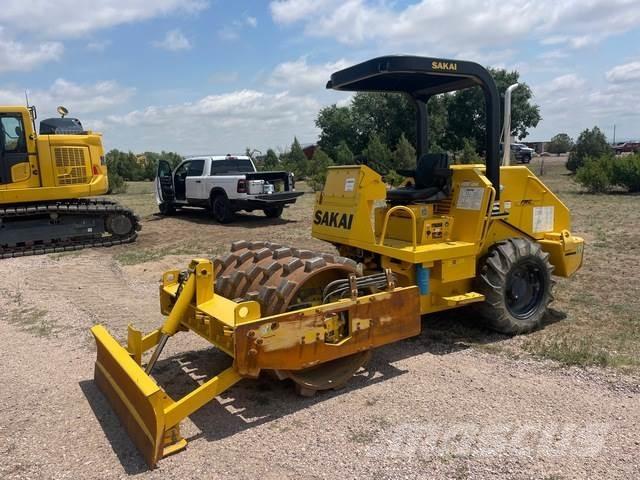 Sakai SV204T Compactoare monocilindrice