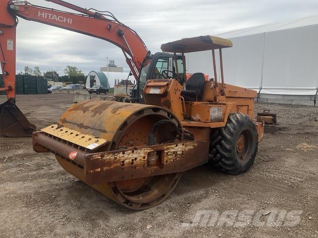 Sakai SV70TF Compactoare monocilindrice