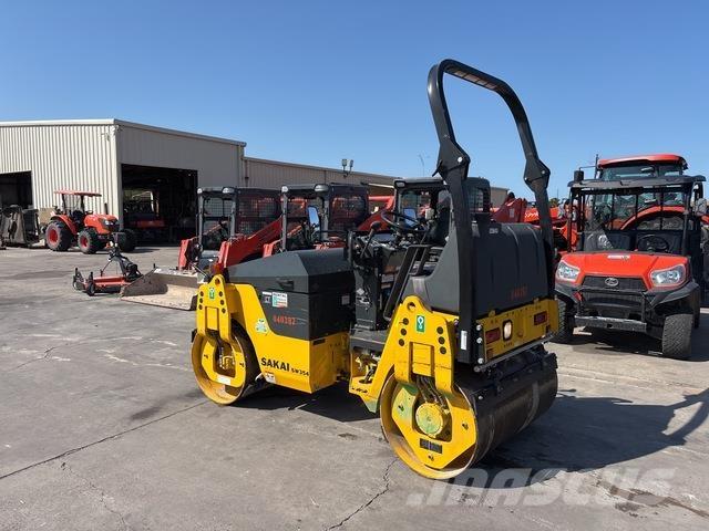 Sakai SW354 Compactoare monocilindrice