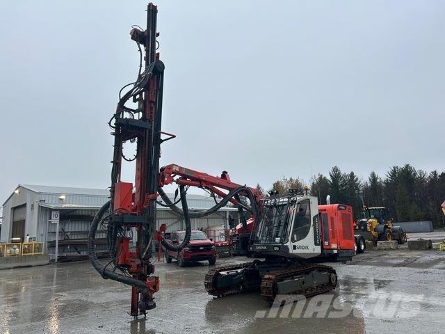 Sandvik DX800 Echipamente de forare la suprafata